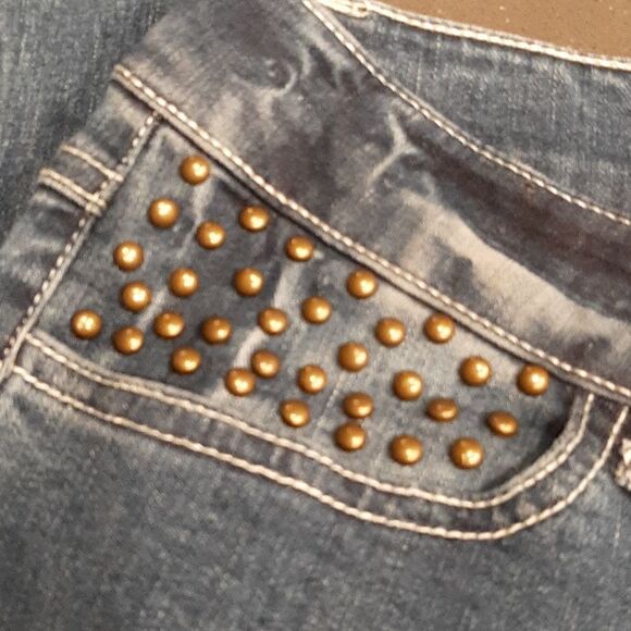 Philosophy Size 10 Distressed Jeggings with Zipper on Legs - Picture 2 of 12